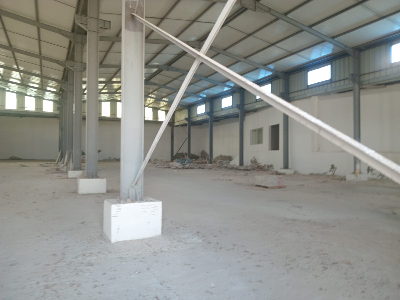 La location d’usine en Tunisie, et plus particulièrement à Sijoumi, constitue une opportunité stratégique pour toute entreprise cherchant à se développer dans un environnement favorable.
