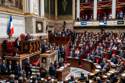 Crise budgétaire en France 2026-2027 pourquoi Sébastien Lecornu redoute une nouvelle année de blocage politique