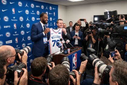 NBA Free Agency 2026 LeBron James Quitte les Lakers, Brown aux 76ers — Le Mercato qui Bouleverse tout