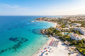 Tourisme en Tunisie 2026 le pays résiste à la crise mondiale du voyage et vise un nouveau record historique